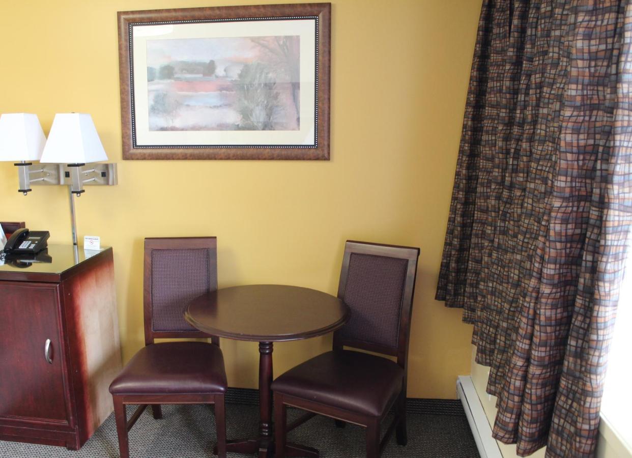Imperial Fireside Inn Sudbury Eksteriør billede