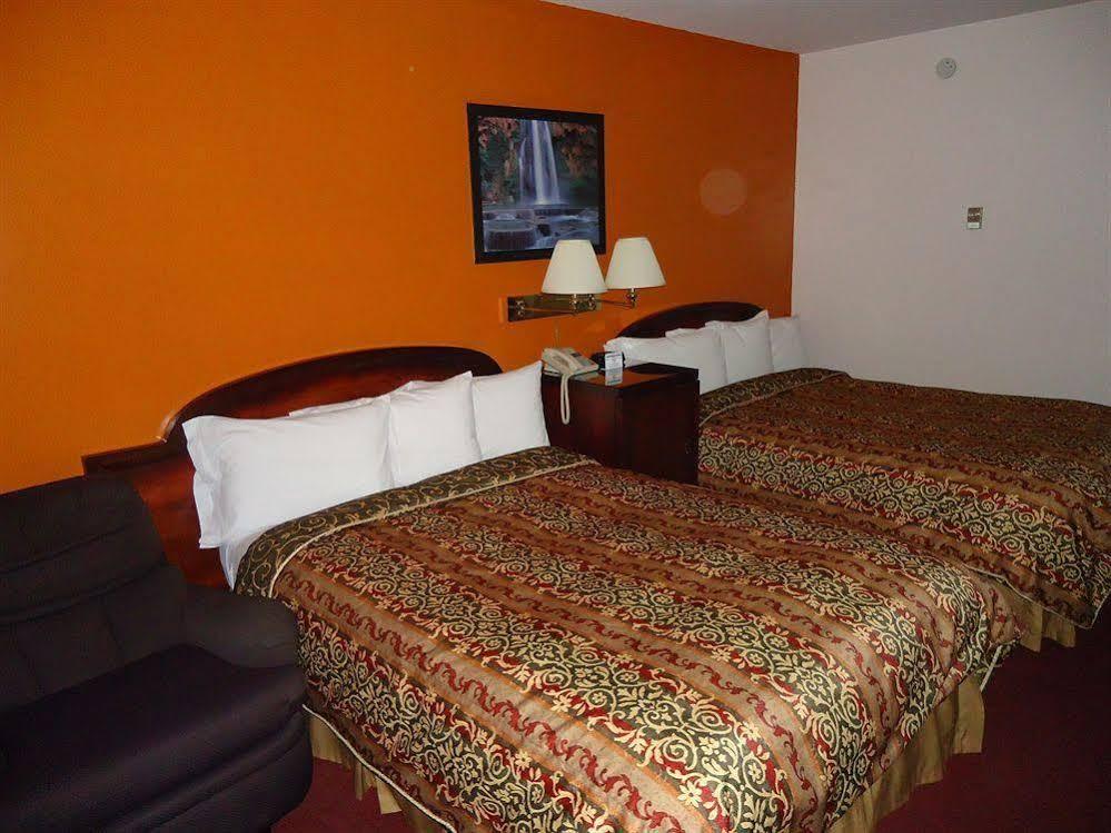 Imperial Fireside Inn Sudbury Eksteriør billede